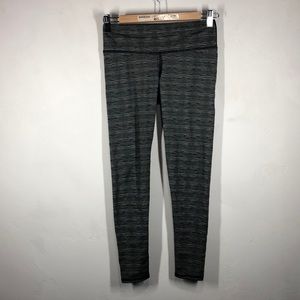 Aerie black and white leggings size small